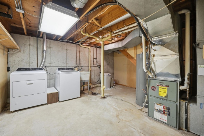 3560 Montlake, ROCKFORD, Illinois 61114, 3 Bedrooms Bedrooms, ,2 BathroomsBathrooms,House,For Sale,Montlake,202600645