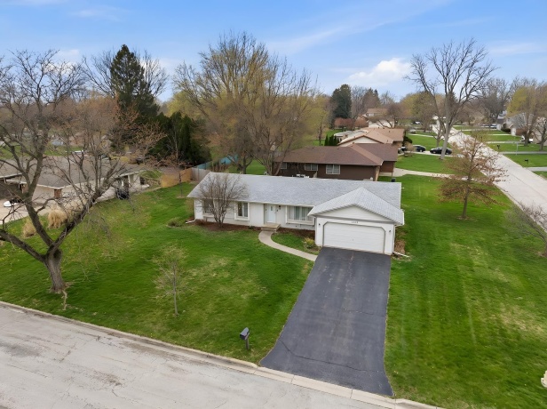 3560 Montlake, ROCKFORD, Illinois 61114, 3 Bedrooms Bedrooms, ,2 BathroomsBathrooms,House,For Sale,Montlake,202600645