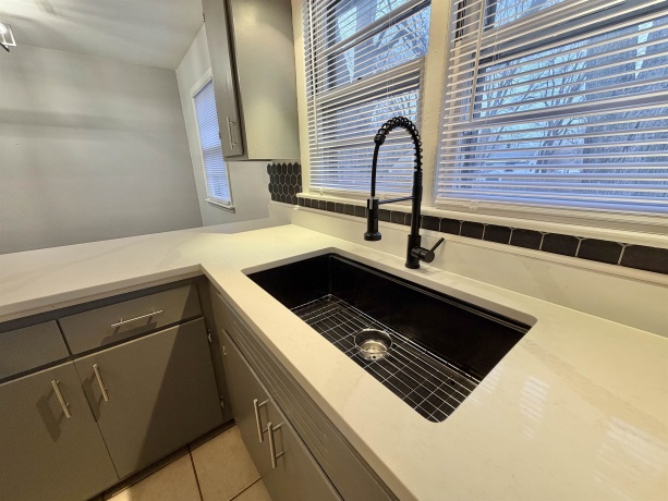 2703 18th, ROCKFORD, Illinois 61108, 4 Bedrooms Bedrooms, ,1 BathroomBathrooms,House,For Sale,18th,202600646