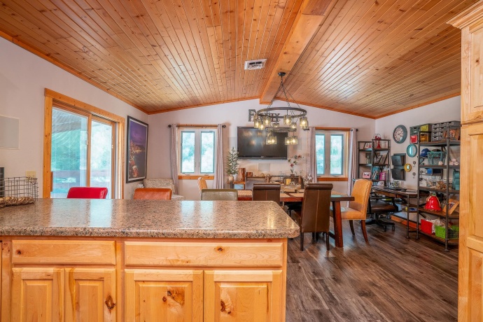 1012 VIADUCT, SAVANNA, Illinois 61074, 2 Bedrooms Bedrooms, ,2 BathroomsBathrooms,House,For Sale,VIADUCT,202600647