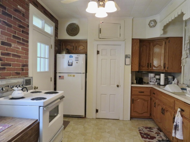 418 Broadway, GALENA, Illinois 61036, 3 Bedrooms Bedrooms, ,2 BathroomsBathrooms,House,For Sale,Broadway,202600649