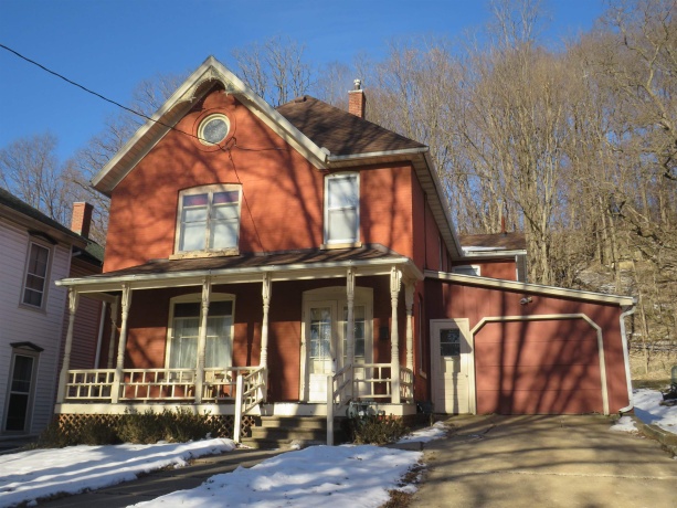 418 Broadway, GALENA, Illinois 61036, 3 Bedrooms Bedrooms, ,2 BathroomsBathrooms,House,For Sale,Broadway,202600649