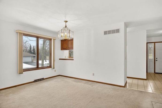 304 TRADING POST, ROCKTON, Illinois 61072, 2 Bedrooms Bedrooms, ,2 BathroomsBathrooms,Condominium,For Sale,TRADING POST,202600655