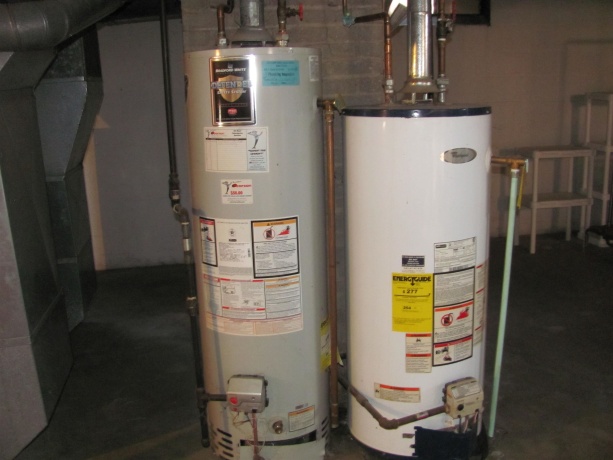 2308 Auburn, ROCKFORD, Illinois 61103, ,2 Units,For Sale,Auburn,202600657