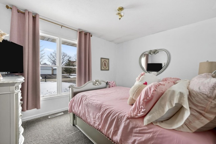 803 Nancys, BELVIDERE, Illinois 61008, 3 Bedrooms Bedrooms, ,2 BathroomsBathrooms,House,For Sale,Nancys,202600659