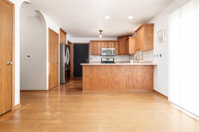 2501 Meadow View, ROCKFORD, Illinois 61102, 3 Bedrooms Bedrooms, ,2 BathroomsBathrooms,House,For Sale,Meadow View,202600660