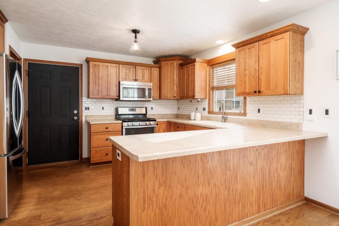 2501 Meadow View, ROCKFORD, Illinois 61102, 3 Bedrooms Bedrooms, ,2 BathroomsBathrooms,House,For Sale,Meadow View,202600660