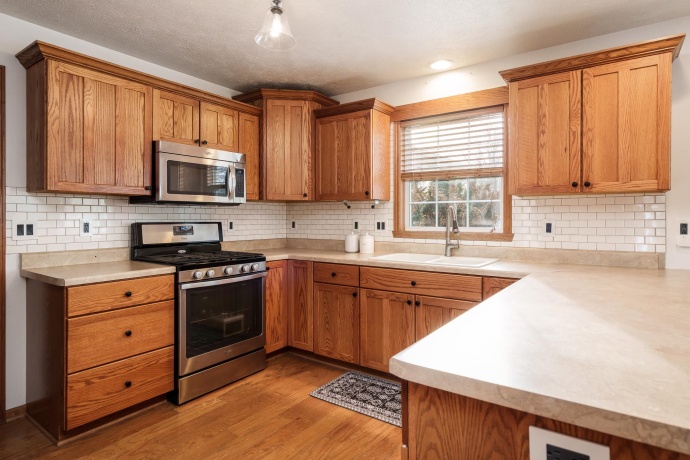 2501 Meadow View, ROCKFORD, Illinois 61102, 3 Bedrooms Bedrooms, ,2 BathroomsBathrooms,House,For Sale,Meadow View,202600660