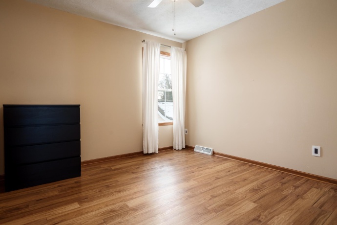 2501 Meadow View, ROCKFORD, Illinois 61102, 3 Bedrooms Bedrooms, ,2 BathroomsBathrooms,House,For Sale,Meadow View,202600660