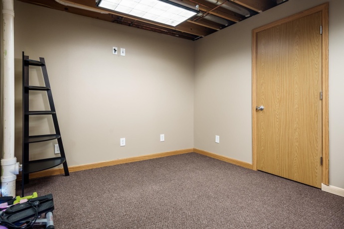 2501 Meadow View, ROCKFORD, Illinois 61102, 3 Bedrooms Bedrooms, ,2 BathroomsBathrooms,House,For Sale,Meadow View,202600660