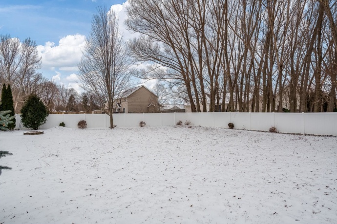 2501 Meadow View, ROCKFORD, Illinois 61102, 3 Bedrooms Bedrooms, ,2 BathroomsBathrooms,House,For Sale,Meadow View,202600660