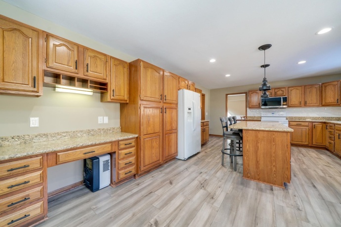 9345 Oakleaf, BYRON, Illinois 61010, 5 Bedrooms Bedrooms, ,3 BathroomsBathrooms,House,For Sale,Oakleaf,202600661