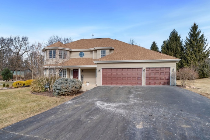 9345 Oakleaf, BYRON, Illinois 61010, 5 Bedrooms Bedrooms, ,3 BathroomsBathrooms,House,For Sale,Oakleaf,202600661