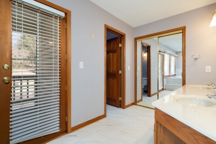 9345 Oakleaf, BYRON, Illinois 61010, 5 Bedrooms Bedrooms, ,3 BathroomsBathrooms,House,For Sale,Oakleaf,202600661