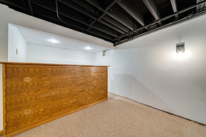 9345 Oakleaf, BYRON, Illinois 61010, 5 Bedrooms Bedrooms, ,3 BathroomsBathrooms,House,For Sale,Oakleaf,202600661