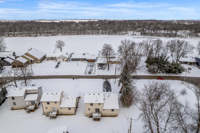 9511 Shore, MACHESNEY PARK, Illinois 61115, 3 Bedrooms Bedrooms, ,2 BathroomsBathrooms,House,For Sale,Shore,202600662