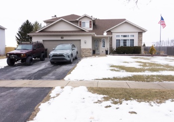 1101 Lindsay, JOLIET, Illinois 60431, 4 Bedrooms Bedrooms, ,3 BathroomsBathrooms,House,For Sale,Lindsay,202600664