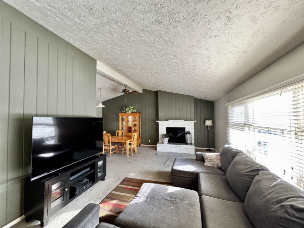 4010 HIGHCREST, ROCKFORD, Illinois 61107, 3 Bedrooms Bedrooms, ,1 BathroomBathrooms,House,For Sale,HIGHCREST,202600668