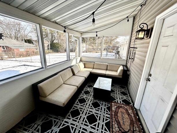 4010 HIGHCREST, ROCKFORD, Illinois 61107, 3 Bedrooms Bedrooms, ,1 BathroomBathrooms,House,For Sale,HIGHCREST,202600668