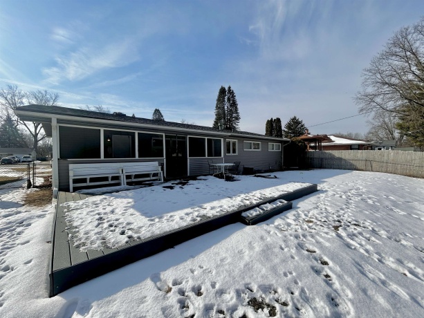 4010 HIGHCREST, ROCKFORD, Illinois 61107, 3 Bedrooms Bedrooms, ,1 BathroomBathrooms,House,For Sale,HIGHCREST,202600668