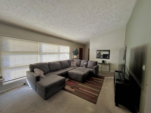 4010 HIGHCREST, ROCKFORD, Illinois 61107, 3 Bedrooms Bedrooms, ,1 BathroomBathrooms,House,For Sale,HIGHCREST,202600668