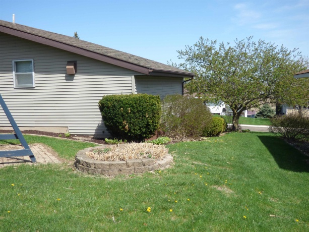 532 Ward, STOCKTON, Illinois 61085, 4 Bedrooms Bedrooms, ,3 BathroomsBathrooms,House,For Sale,Ward,202600669