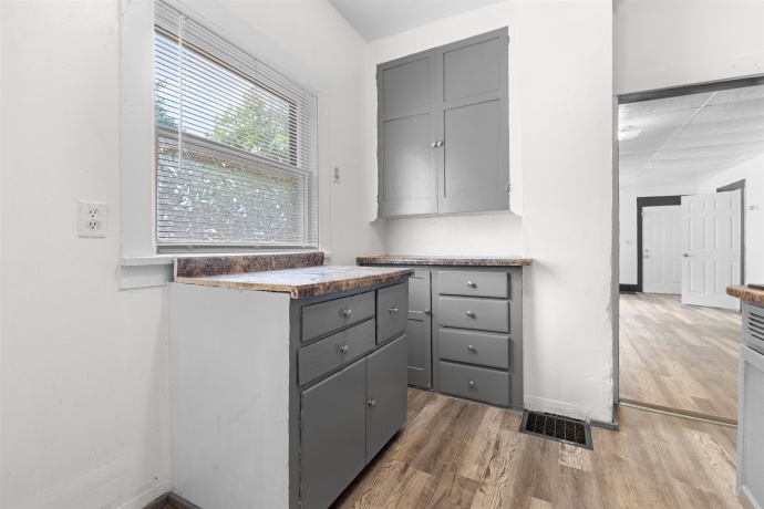 617 Central, ROCKFORD, Illinois 61101, 4 Bedrooms Bedrooms, ,1 BathroomBathrooms,House,For Sale,Central,202600672