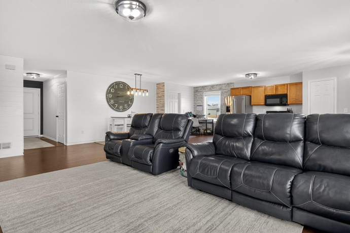 6915 Winterberry, LOVES PARK, Illinois 61111, 3 Bedrooms Bedrooms, ,2 BathroomsBathrooms,House,For Sale,Winterberry,202600674