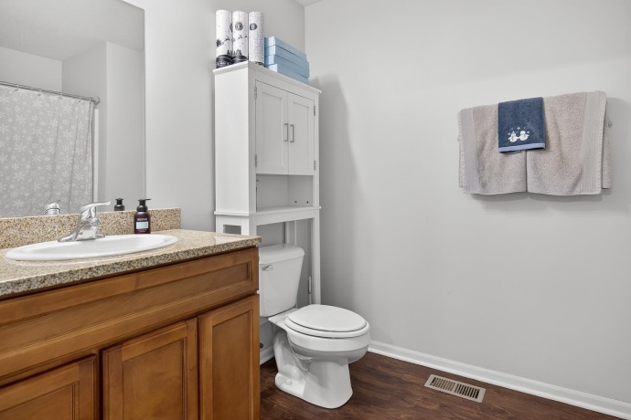 6915 Winterberry, LOVES PARK, Illinois 61111, 3 Bedrooms Bedrooms, ,2 BathroomsBathrooms,House,For Sale,Winterberry,202600674