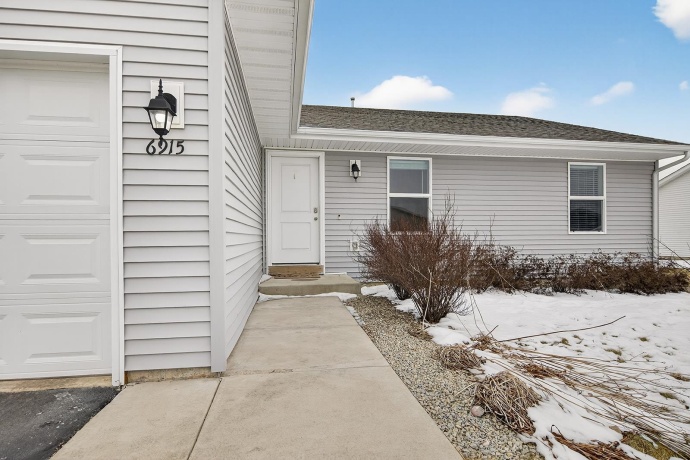 6915 Winterberry, LOVES PARK, Illinois 61111, 3 Bedrooms Bedrooms, ,2 BathroomsBathrooms,House,For Sale,Winterberry,202600674