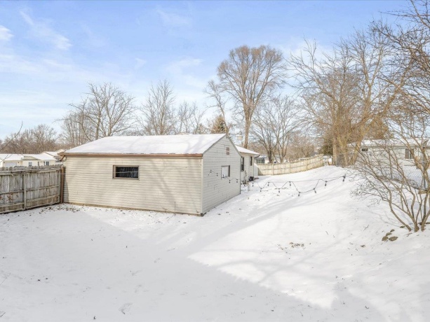 4533 Tenby, LOVES PARK, Illinois 61111, 2 Bedrooms Bedrooms, ,1 BathroomBathrooms,House,For Sale,Tenby,202600675