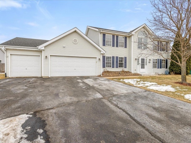 10853 Lemon Grass, ROSCOE, Illinois 61073, 4 Bedrooms Bedrooms, ,2 BathroomsBathrooms,House,For Sale,Lemon Grass,202600678