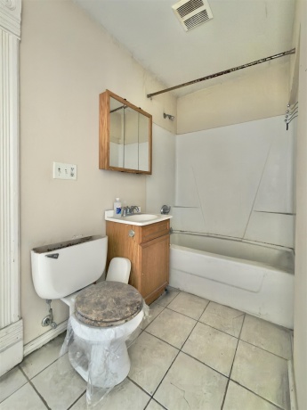 1627 7TH, ROCKFORD, Illinois 61104, ,2 Units,For Sale,7TH,202600679