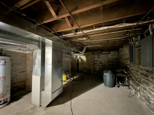 1627 7TH, ROCKFORD, Illinois 61104, ,2 Units,For Sale,7TH,202600679