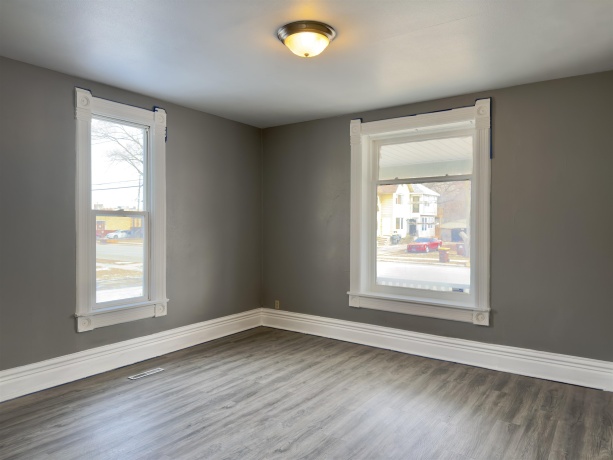 1627 7TH, ROCKFORD, Illinois 61104, ,2 Units,For Sale,7TH,202600679