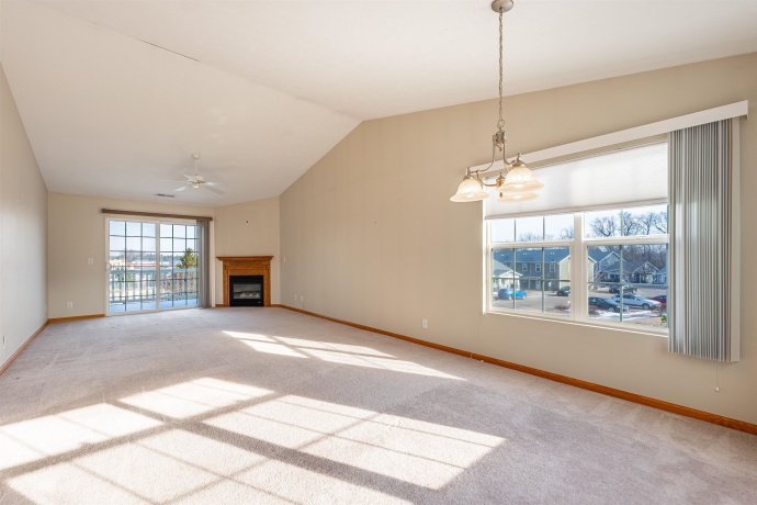 5154 Diane, ROCKFORD, Illinois 61108, 2 Bedrooms Bedrooms, ,2 BathroomsBathrooms,Condominium,For Sale,Diane,202600683