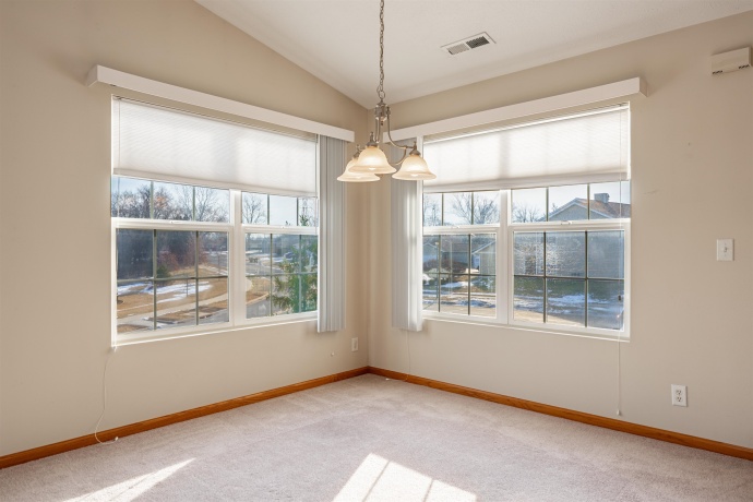 5154 Diane, ROCKFORD, Illinois 61108, 2 Bedrooms Bedrooms, ,2 BathroomsBathrooms,Condominium,For Sale,Diane,202600683