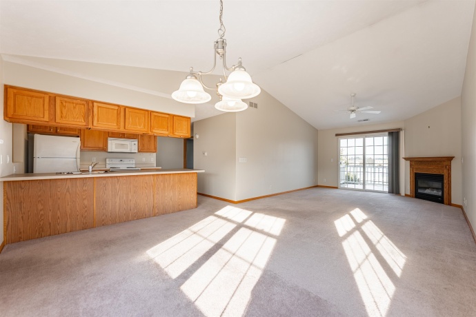 5154 Diane, ROCKFORD, Illinois 61108, 2 Bedrooms Bedrooms, ,2 BathroomsBathrooms,Condominium,For Sale,Diane,202600683