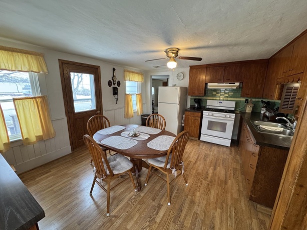 328 Carroll, LANARK, Illinois 61046, 3 Bedrooms Bedrooms, ,2 BathroomsBathrooms,House,For Sale,Carroll,202600521