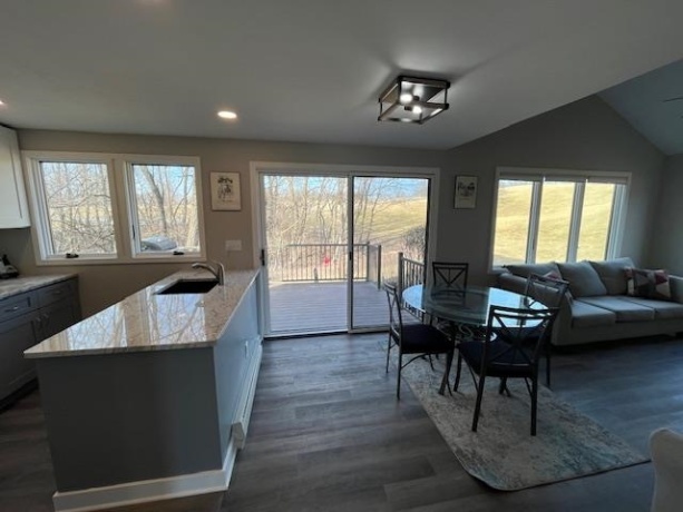 10 Farmstead, GALENA, Illinois 61036, 2 Bedrooms Bedrooms, ,2 BathroomsBathrooms,Condominium,For Sale,Farmstead,202600687