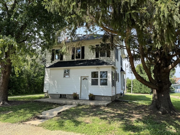 101 Division, SHANNON, Illinois 61078, 4 Bedrooms Bedrooms, ,2 BathroomsBathrooms,House,For Sale,Division,202600689