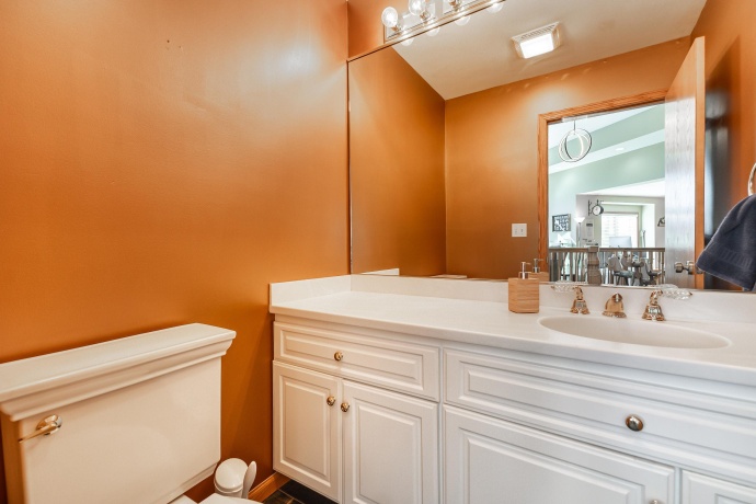 7 Colony, GALENA, Illinois 61036, 4 Bedrooms Bedrooms, ,3 BathroomsBathrooms,House,For Sale,Colony,202600691