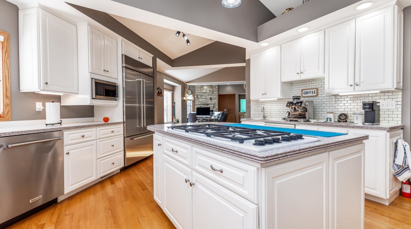 7 Colony, GALENA, Illinois 61036, 4 Bedrooms Bedrooms, ,3 BathroomsBathrooms,House,For Sale,Colony,202600691