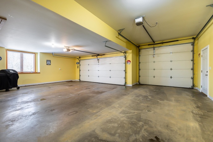 7 Colony, GALENA, Illinois 61036, 4 Bedrooms Bedrooms, ,3 BathroomsBathrooms,House,For Sale,Colony,202600691