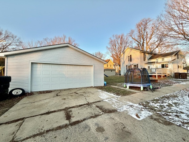 318 Chestnut, SHANNON, Illinois 61078, 3 Bedrooms Bedrooms, ,2 BathroomsBathrooms,House,For Sale,Chestnut,202600338