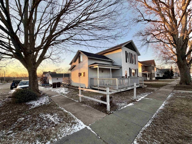 318 Chestnut, SHANNON, Illinois 61078, 3 Bedrooms Bedrooms, ,2 BathroomsBathrooms,House,For Sale,Chestnut,202600338