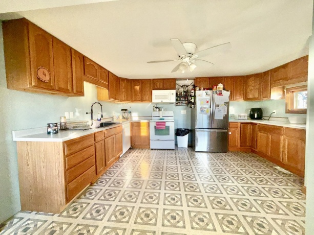 318 Chestnut, SHANNON, Illinois 61078, 3 Bedrooms Bedrooms, ,2 BathroomsBathrooms,House,For Sale,Chestnut,202600338