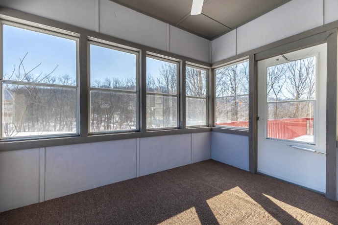 27 Augusta, GALENA, Illinois 61036, 4 Bedrooms Bedrooms, ,3 BathroomsBathrooms,House,For Sale,Augusta,202600693