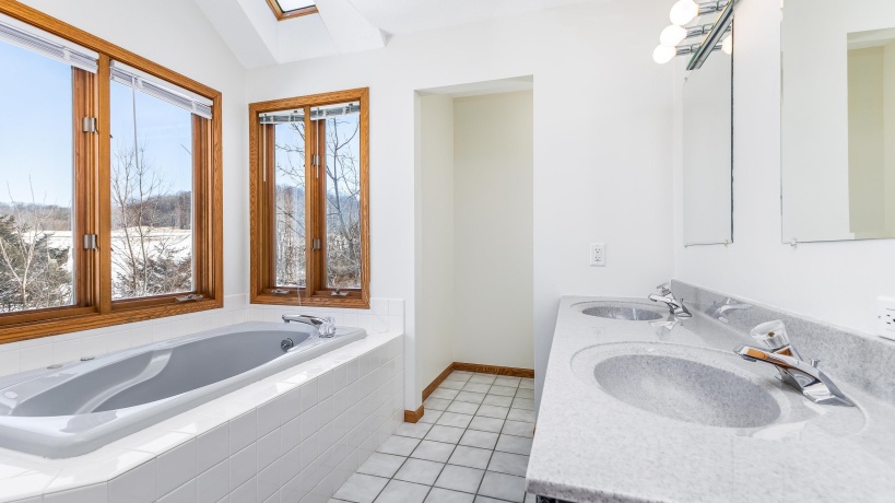 27 Augusta, GALENA, Illinois 61036, 4 Bedrooms Bedrooms, ,3 BathroomsBathrooms,House,For Sale,Augusta,202600693