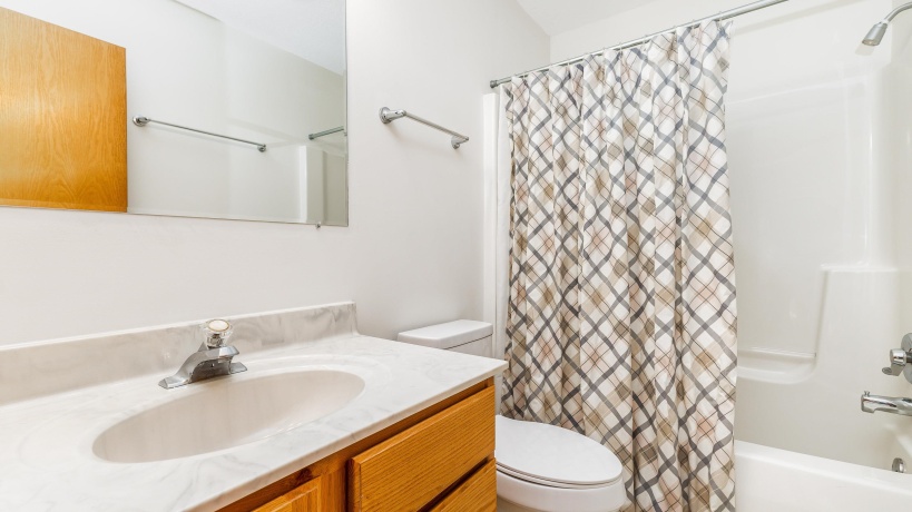 27 Augusta, GALENA, Illinois 61036, 4 Bedrooms Bedrooms, ,3 BathroomsBathrooms,House,For Sale,Augusta,202600693